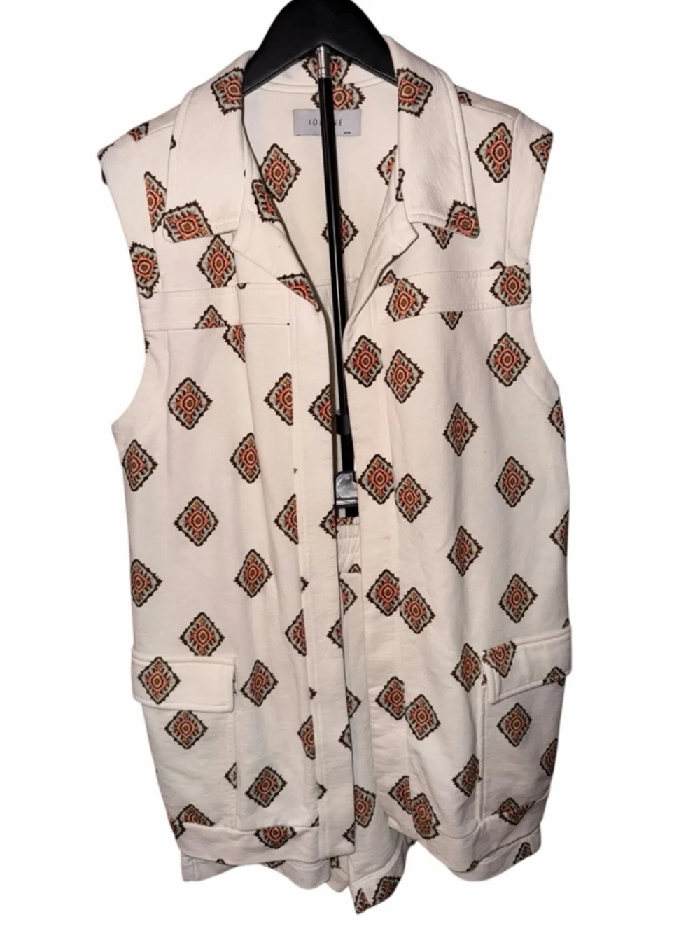 Iorane Cream High-Waist Printed Shorts with Matching Sleeveless Jacket - Picture 4 of 8